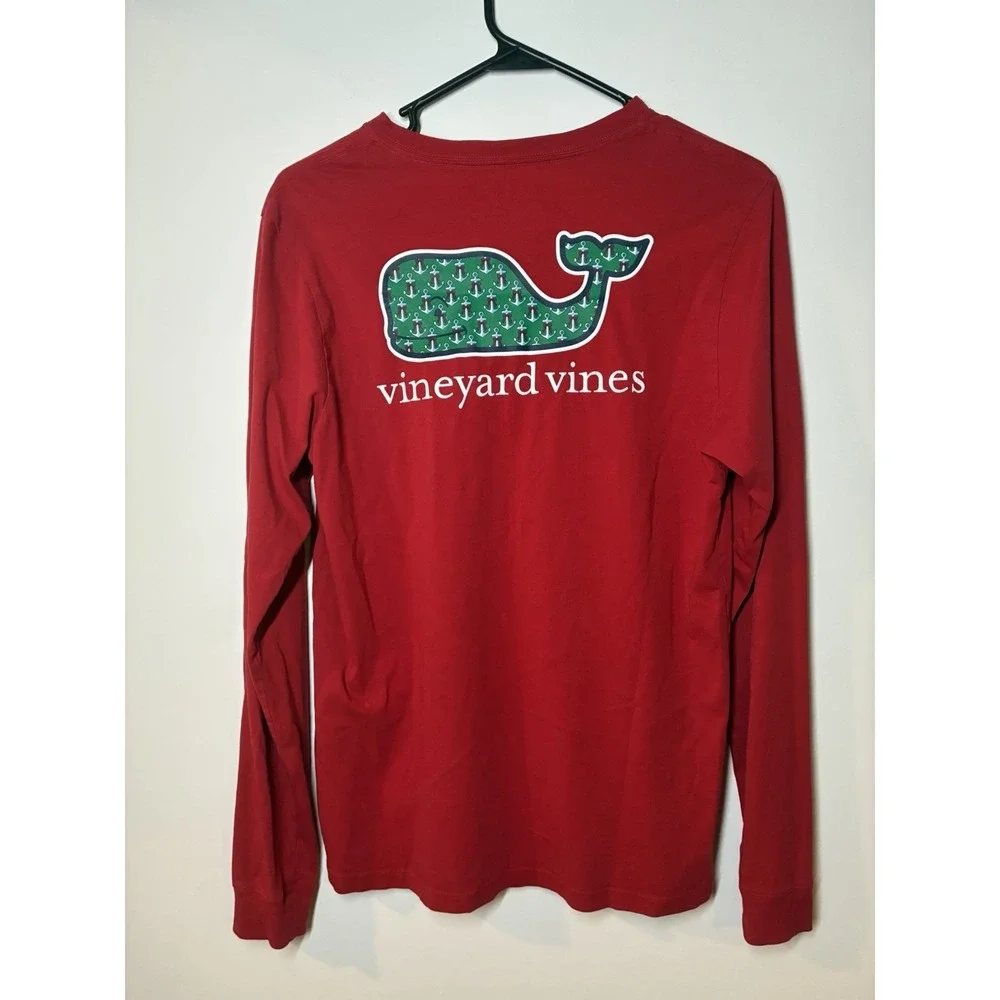 Vineyard Vines red t-shirt youth 18 w/festive anchor-patterned whale